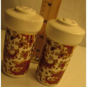 Vintage ceramic salt & pepper shakers paisley pattern dining table